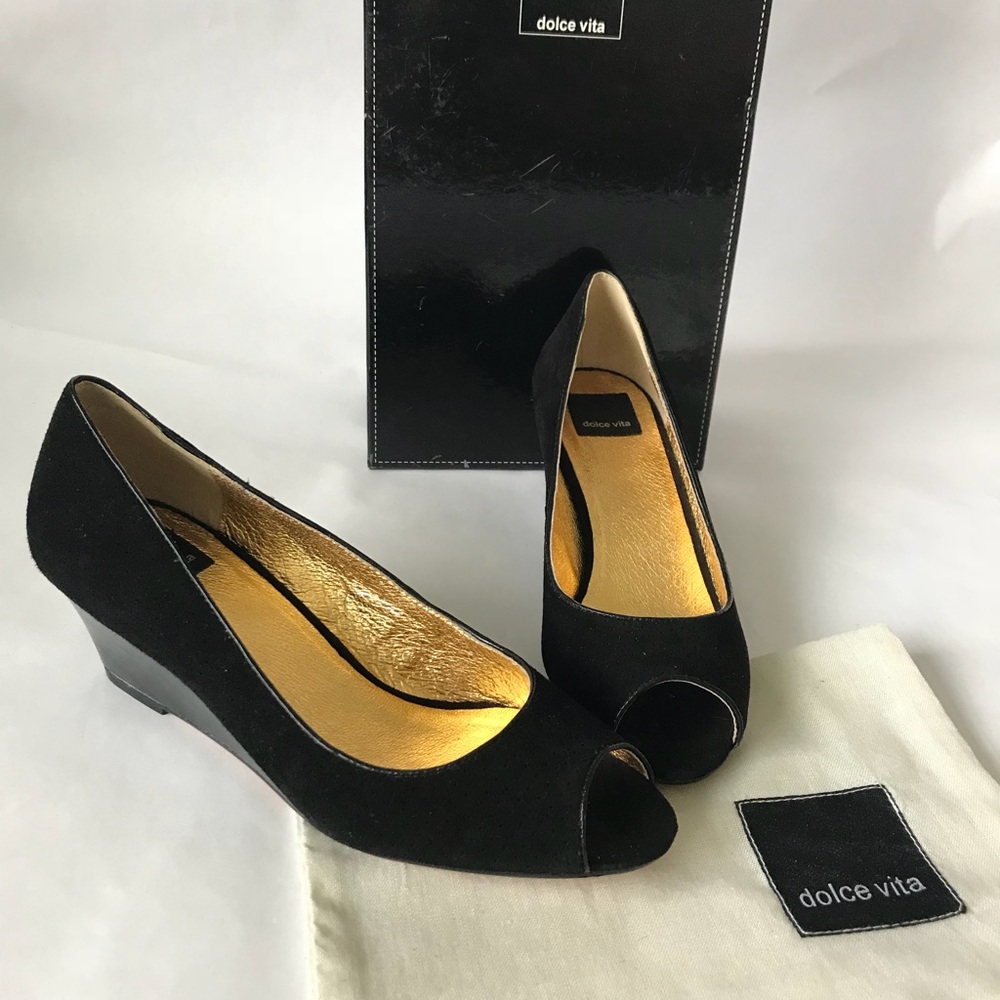 Dolce Vita Suede Peep Toe Wedge NWT size 7